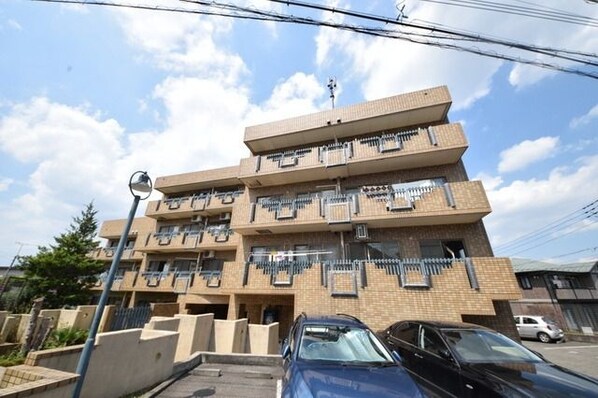 シャルムベルシーの物件外観写真